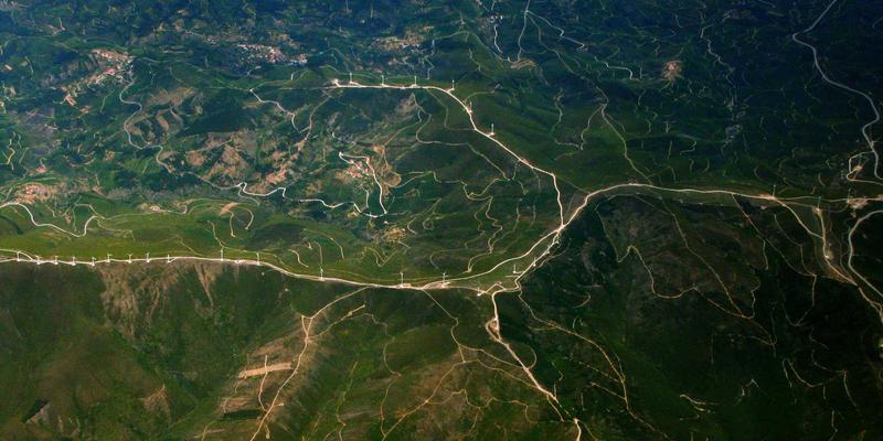 智能家居进阶指南：巧用智能照明、E盒之家与智能安防打造安全舒适的未来之家